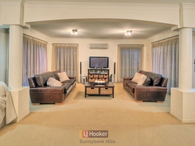 43 Poinciana Crescent, Stretton QLD 4116