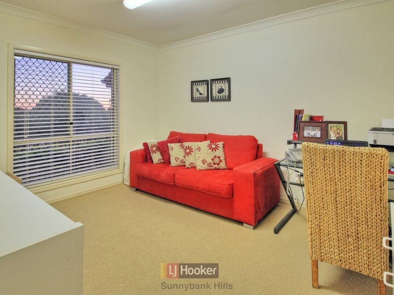 43 Poinciana Crescent, Stretton QLD 4116