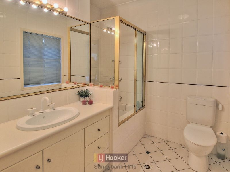 43 Poinciana Crescent, Stretton QLD 4116