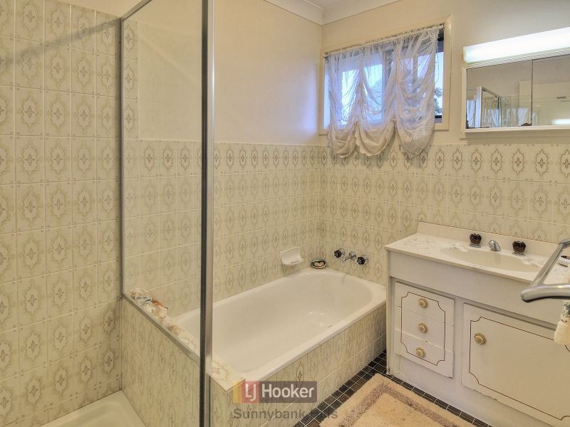 4 Terowi Street, Sunnybank Hills QLD 4109