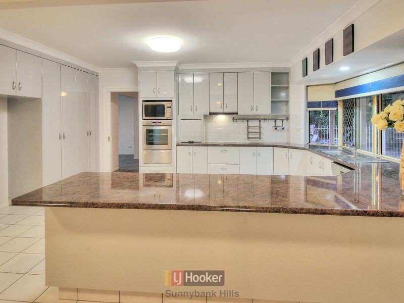 4 Karka Close, Eight Mile Plains QLD 4113