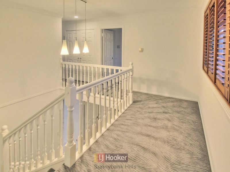 4 Karka Close, Eight Mile Plains QLD 4113