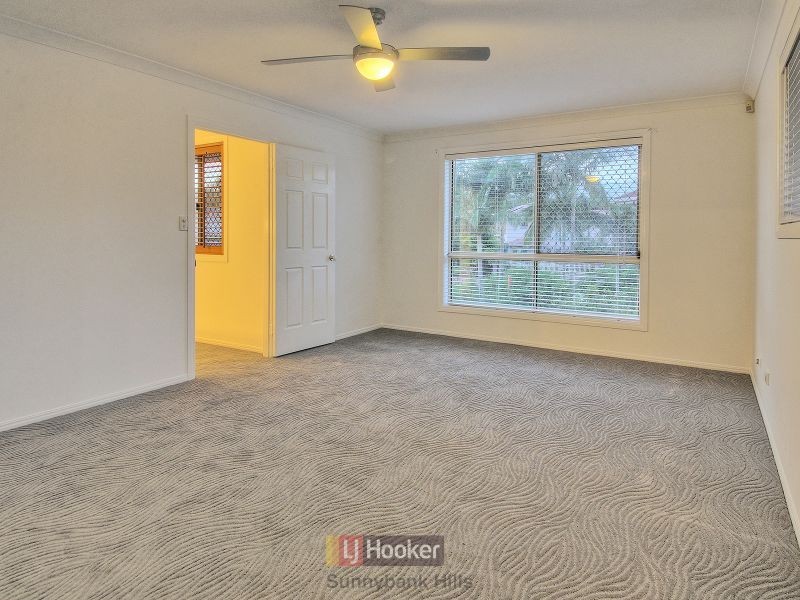 4 Karka Close, Eight Mile Plains QLD 4113