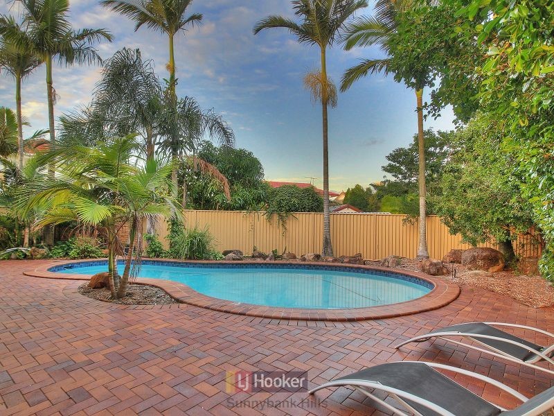 4 Karka Close, Eight Mile Plains QLD 4113