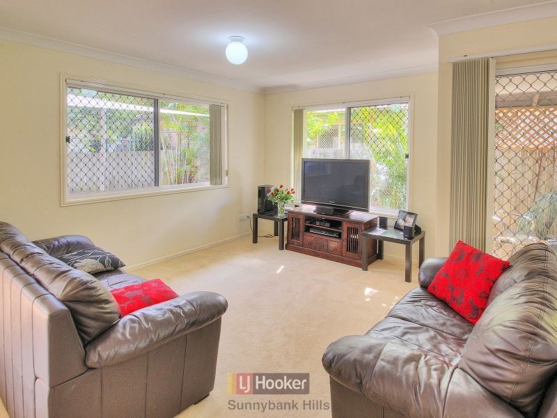 25 Benbek Circuit, Sunnybank Hills QLD 4109