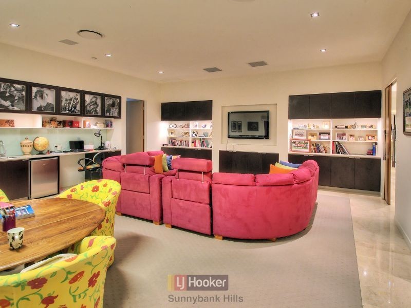 143 Bleasby Road, Eight Mile Plains QLD 4113