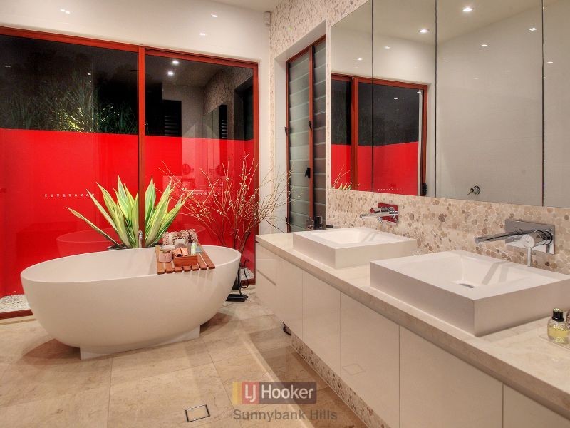 143 Bleasby Road, Eight Mile Plains QLD 4113