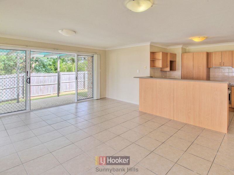 13 Toona Place, Calamvale QLD 4116