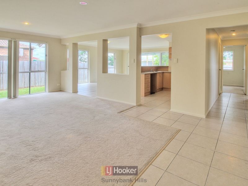 13 Toona Place, Calamvale QLD 4116