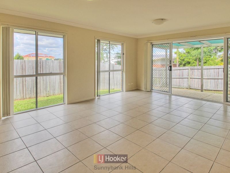 13 Toona Place, Calamvale QLD 4116