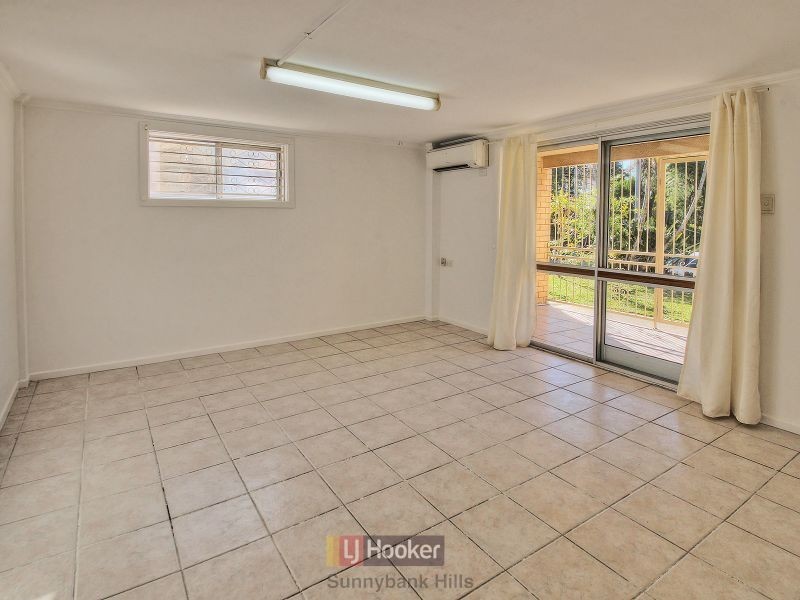 35 Jonathan Street, Macgregor QLD 4109