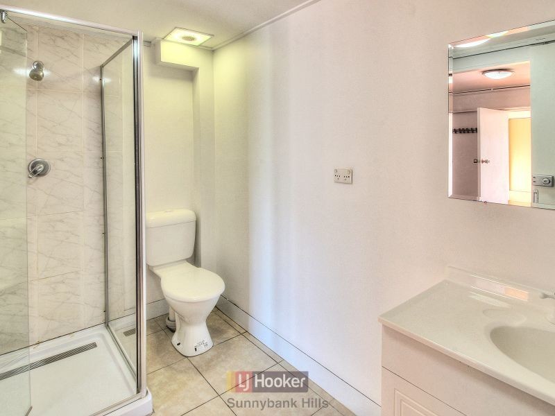 35 Jonathan Street, Macgregor QLD 4109