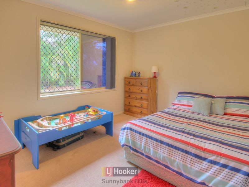 27 Bonneville Crescent, Parkinson QLD 4115