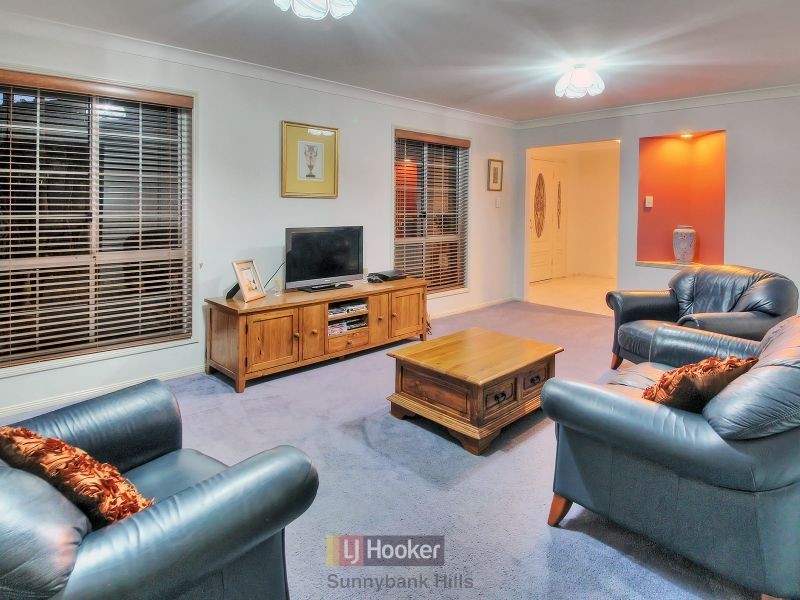 10 Buckinghamia Place, Stretton QLD 4116