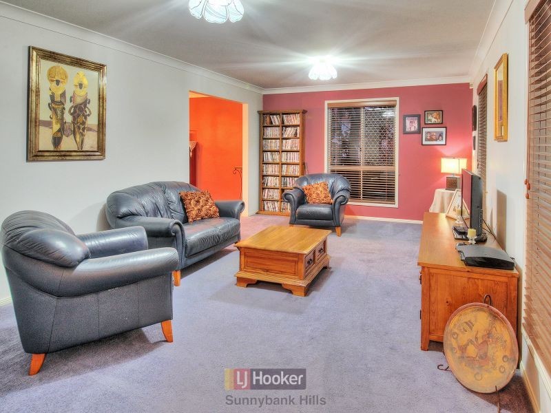 10 Buckinghamia Place, Stretton QLD 4116