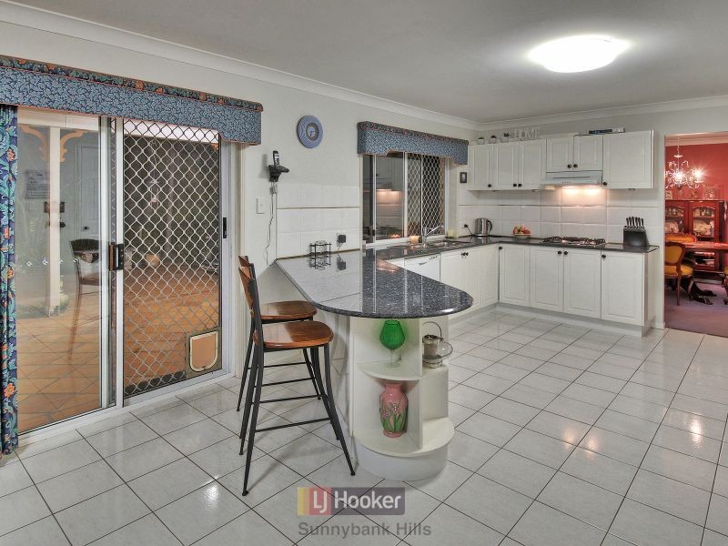 10 Buckinghamia Place, Stretton QLD 4116