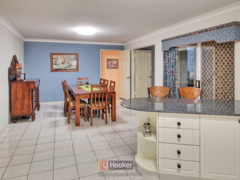 10 Buckinghamia Place, Stretton QLD 4116