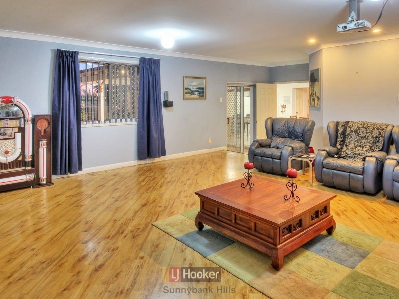 10 Buckinghamia Place, Stretton QLD 4116