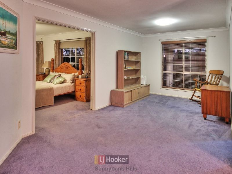 10 Buckinghamia Place, Stretton QLD 4116