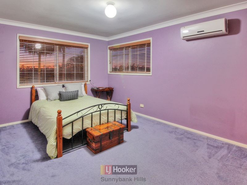 10 Buckinghamia Place, Stretton QLD 4116