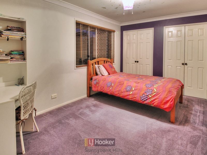 10 Buckinghamia Place, Stretton QLD 4116