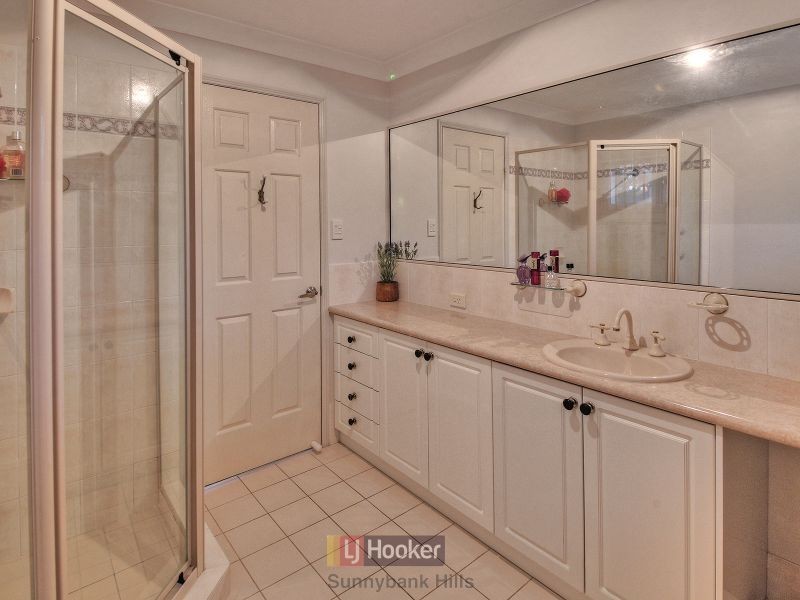 10 Buckinghamia Place, Stretton QLD 4116