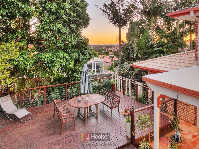 10 Buckinghamia Place, Stretton QLD 4116