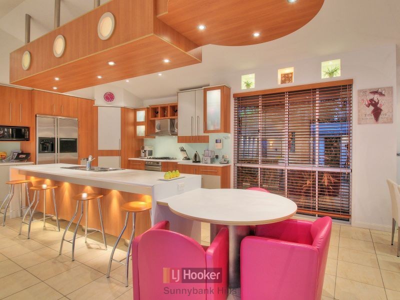 11 Totten Close, Eight Mile Plains QLD 4113