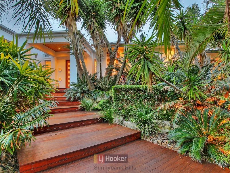 11 Totten Close, Eight Mile Plains QLD 4113