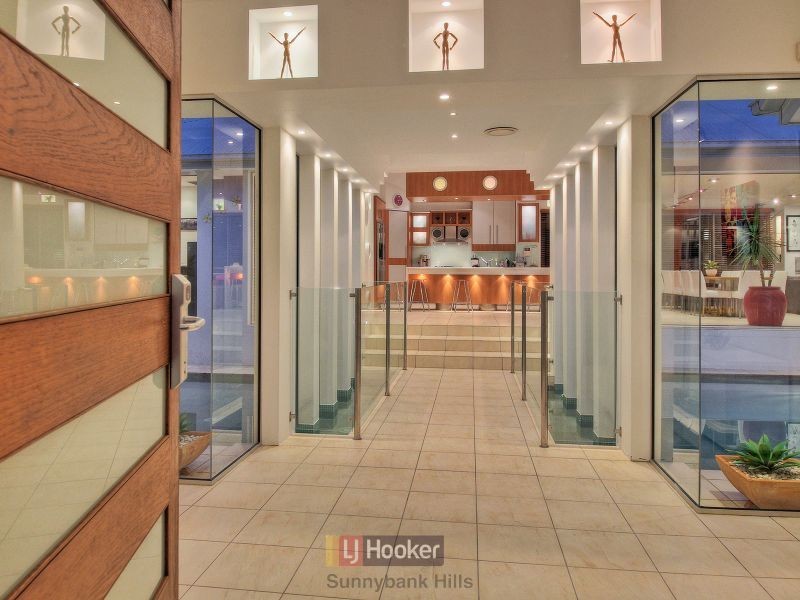 11 Totten Close, Eight Mile Plains QLD 4113