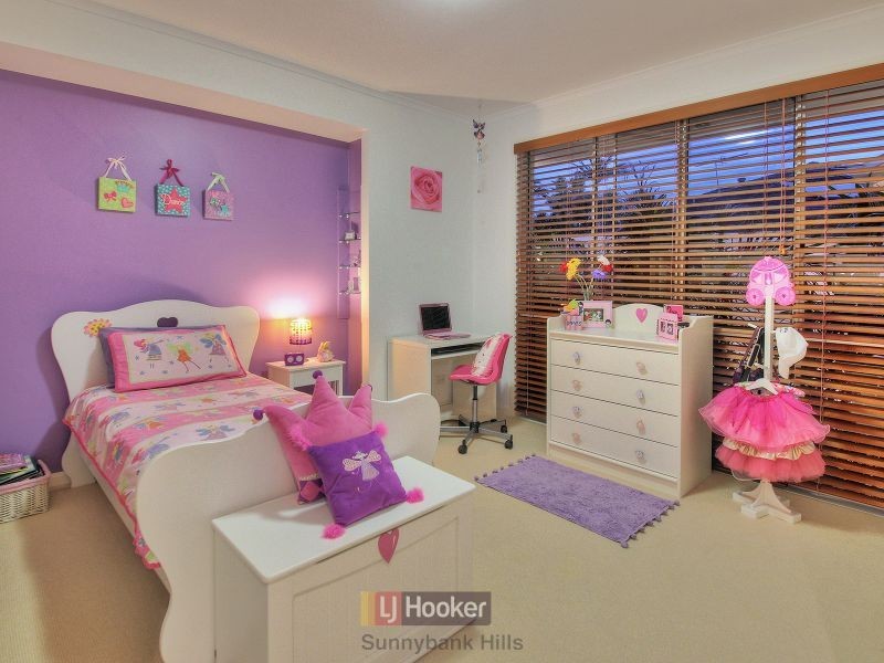 11 Totten Close, Eight Mile Plains QLD 4113