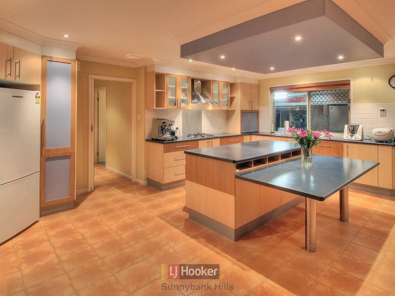 20 Carmel Place, Calamvale QLD 4116
