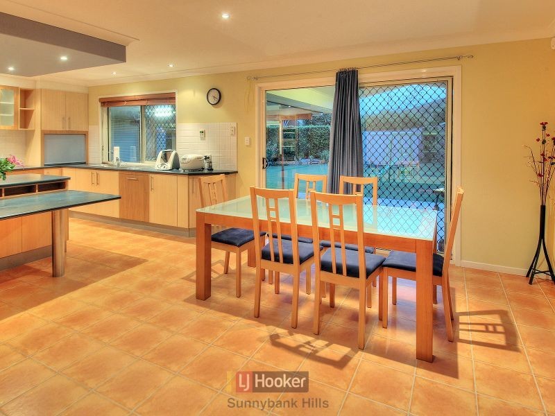 20 Carmel Place, Calamvale QLD 4116