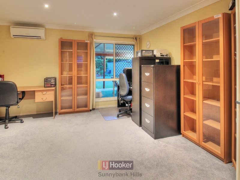 20 Carmel Place, Calamvale QLD 4116