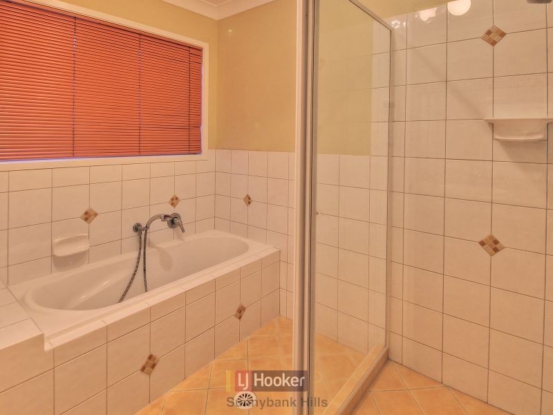 20 Carmel Place, Calamvale QLD 4116