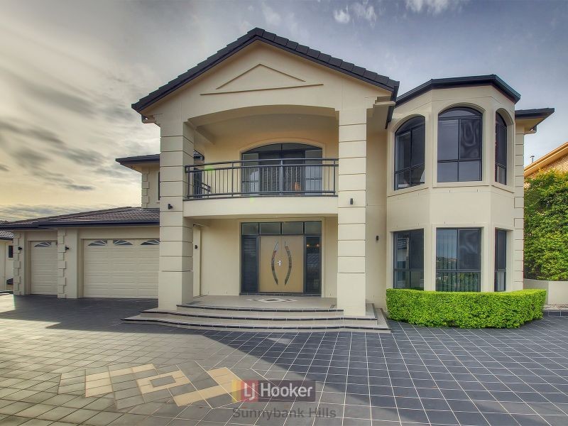 16 Ashbourne Close, Carindale QLD 4152