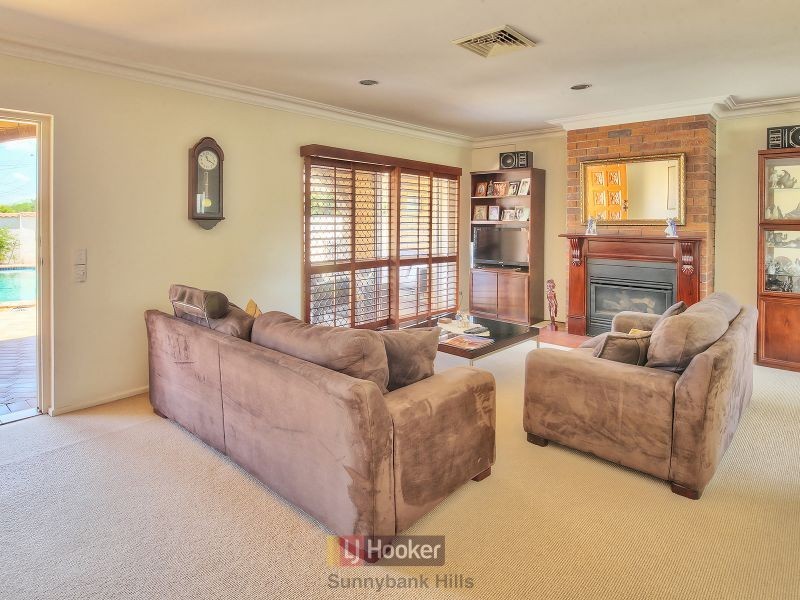 13 Tallis Street, Macgregor QLD 4109