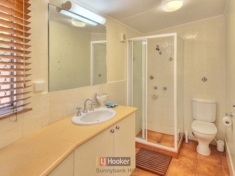 13 Tallis Street, Macgregor QLD 4109