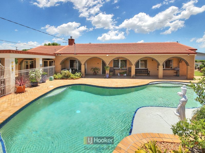 13 Tallis Street, Macgregor QLD 4109