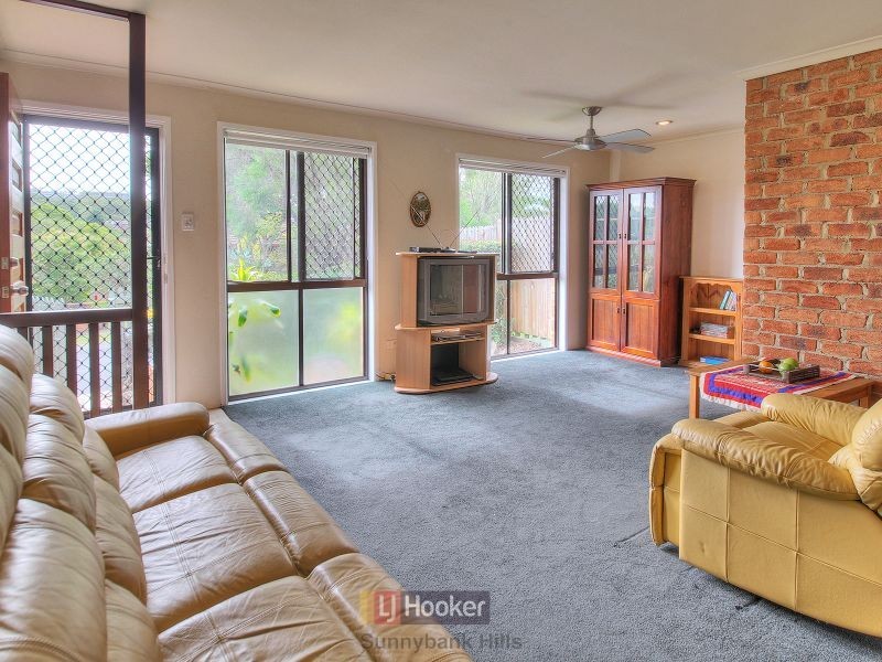 27/37 Hillardt Street, Robertson QLD 4109