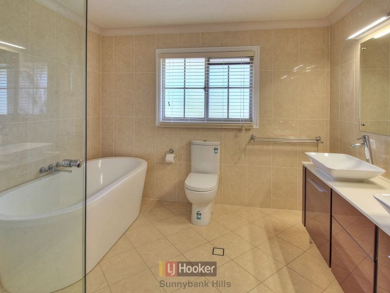 23 Alphitonia Crescent, Sunnybank Hills QLD 4109