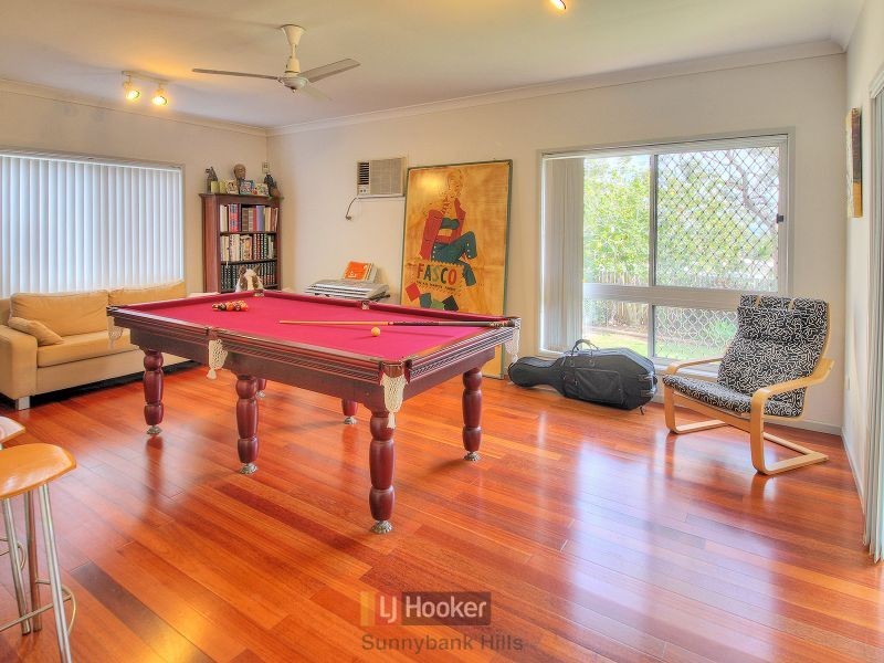 99 Davrod Street, Robertson QLD 4109