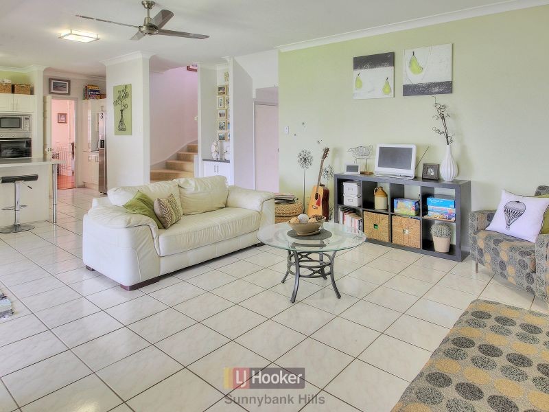 99 Davrod Street, Robertson QLD 4109