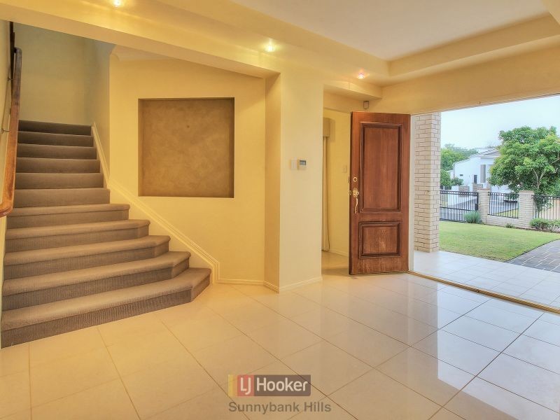 17 Waterbrooke Circuit, Drewvale QLD 4116