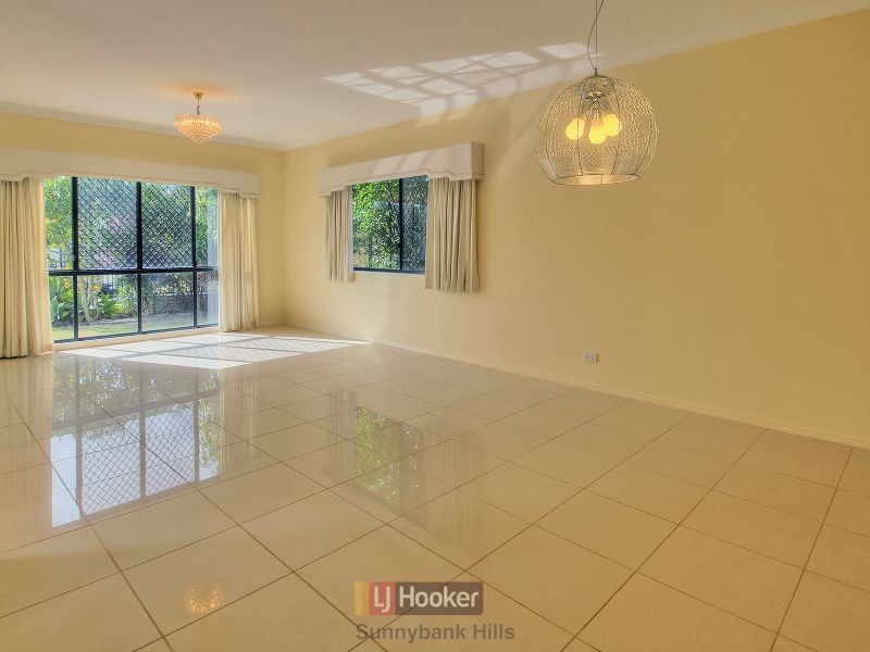 17 Waterbrooke Circuit, Drewvale QLD 4116