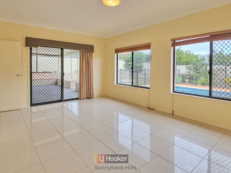 17 Waterbrooke Circuit, Drewvale QLD 4116