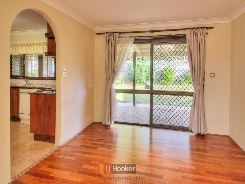 6 Lambeth Place, Macgregor QLD 4109