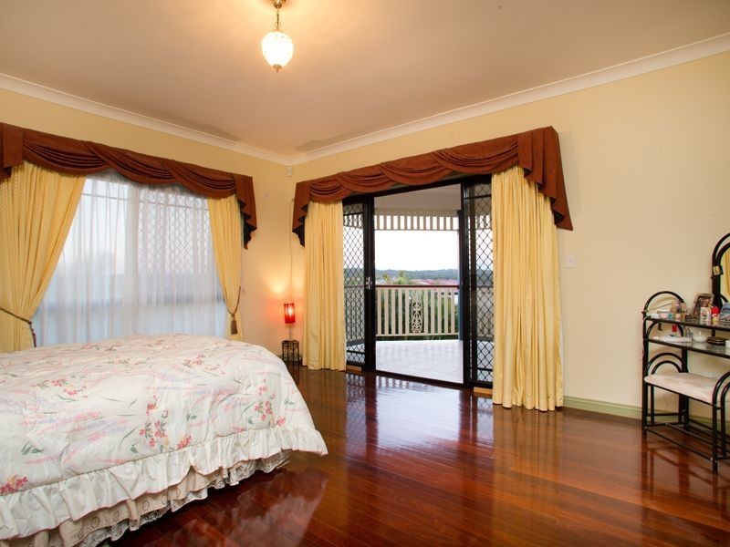 6 Lavender Close, Calamvale QLD 4116