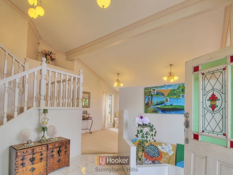 11 Liquidambar Place, Stretton QLD 4116