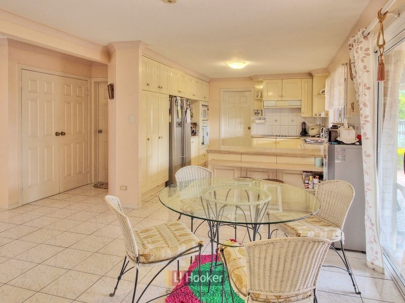 11 Liquidambar Place, Stretton QLD 4116